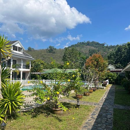 Villa Colina Khao Lak Rooms And Bungalows - Adults Only Exteriör bild