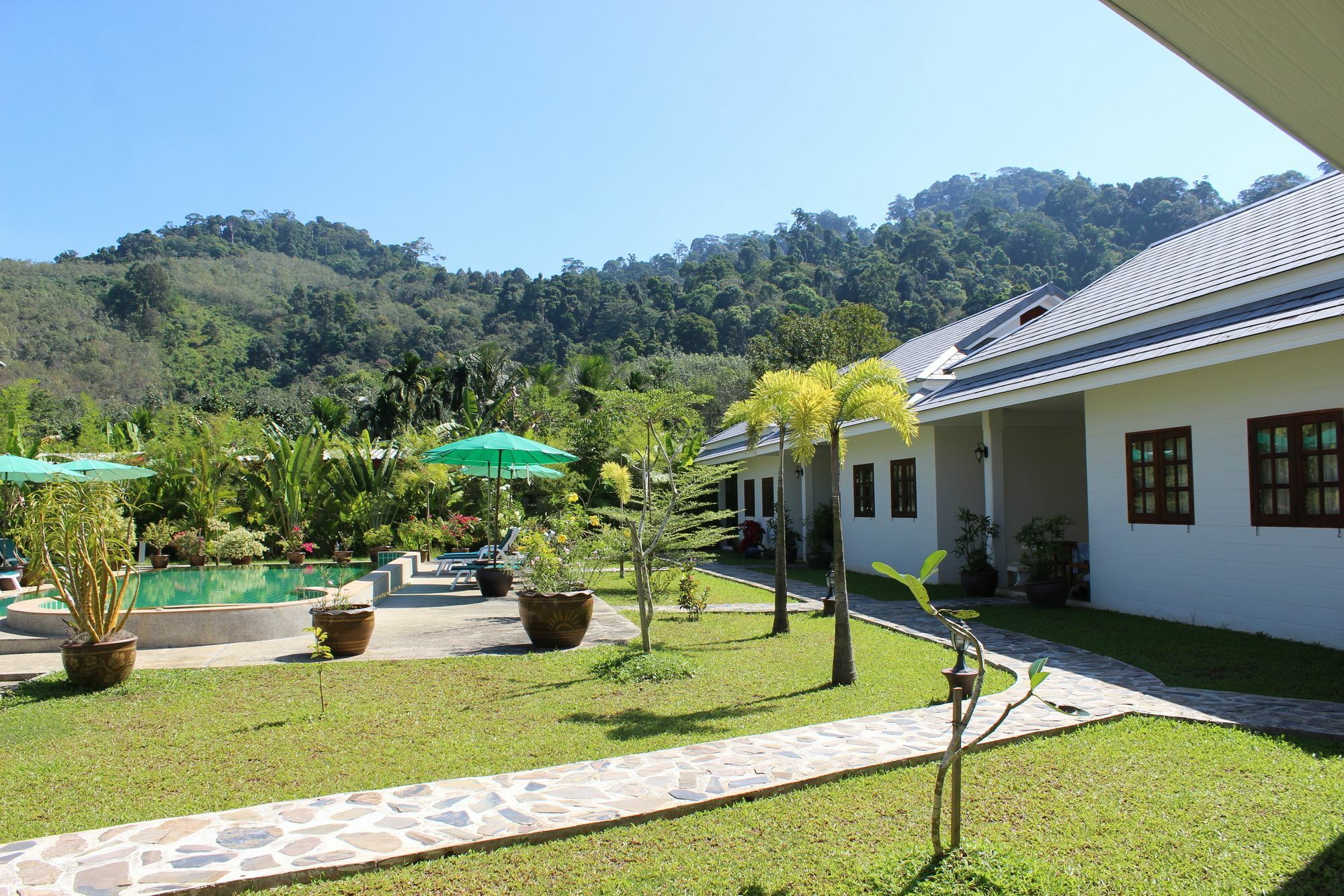 Villa Colina Khao Lak Rooms And Bungalows - Adults Only Exteriör bild